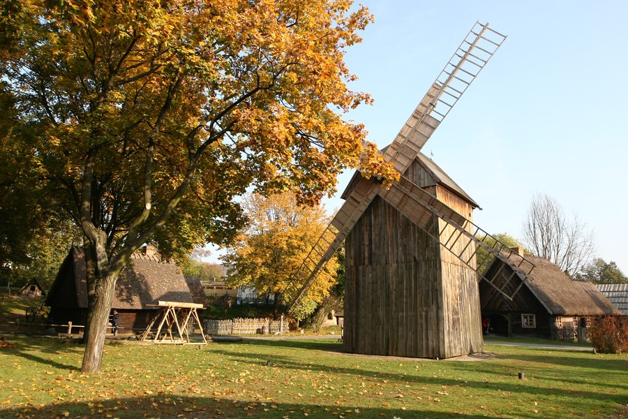 Dworek w Kłóbce, fot. Andrzej Goiński UMWKP