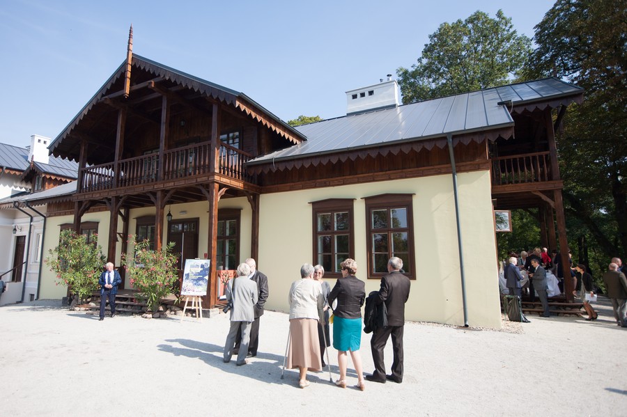 Dworek w Kłóbce, fot. Andrzej Goiński UMWKP