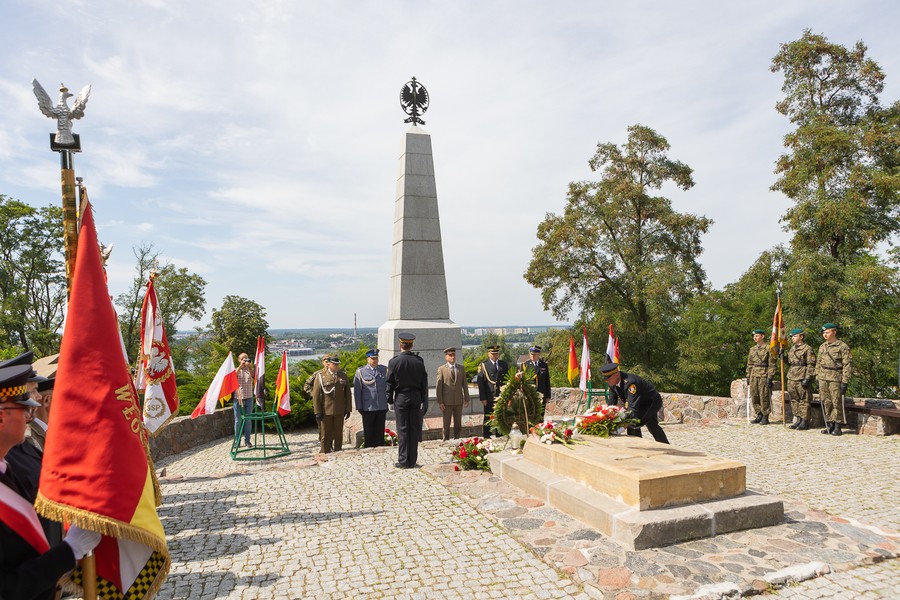 Obchody Święta Wojska Polskiego we Włocławsku, fot. Mikołaj Kuras dla UMWKP
