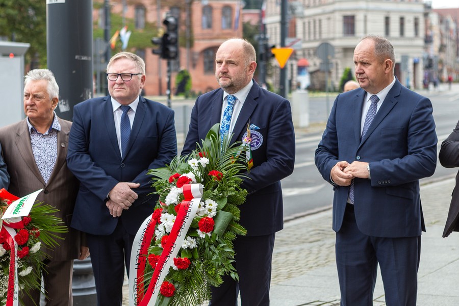 Obchody 42. rocznicy podpisania porozumień sierpniowych, fot. Szymon Zdziebło/tarantoga.pl dla UMWKP