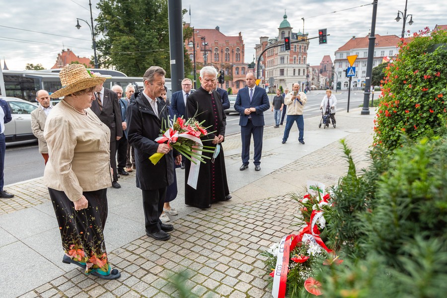 Obchody 42. rocznicy podpisania porozumień sierpniowych, fot. Szymon Zdziebło/tarantoga.pl dla UMWKP