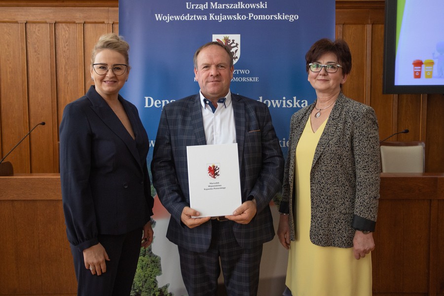 Ceremonia wręczenia umów grantowych, fot. Mikołaj Kuras dla UMWKP