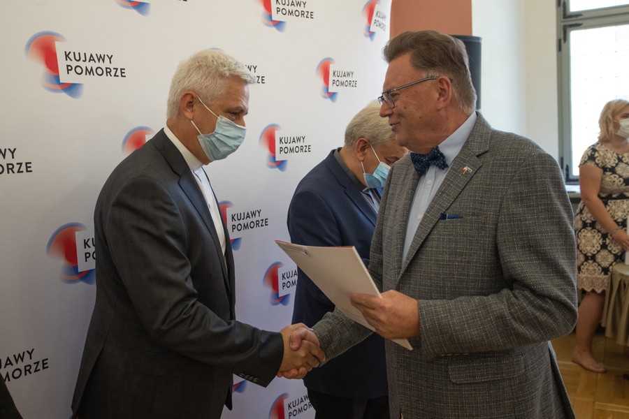 Wręczenie dotacji na ochronę zabytków, fot. Mikołaj Kuras dla UMWKP