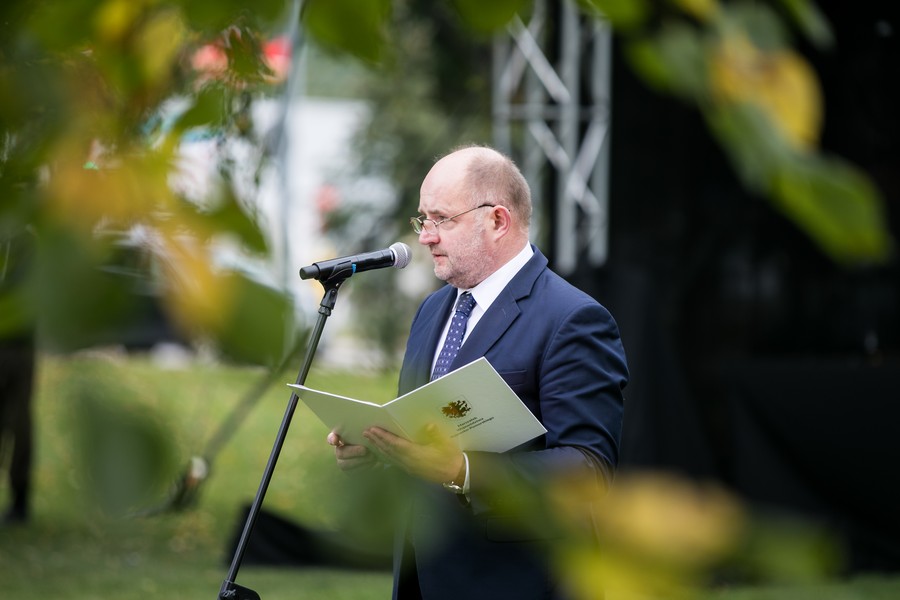Odsłonięcie instalacji poświęconej bezimiennym ofiarom zbrodni pomorskiej w toruńskim Parku Pamięci, fot. Andrzej Goiński/UMWKP