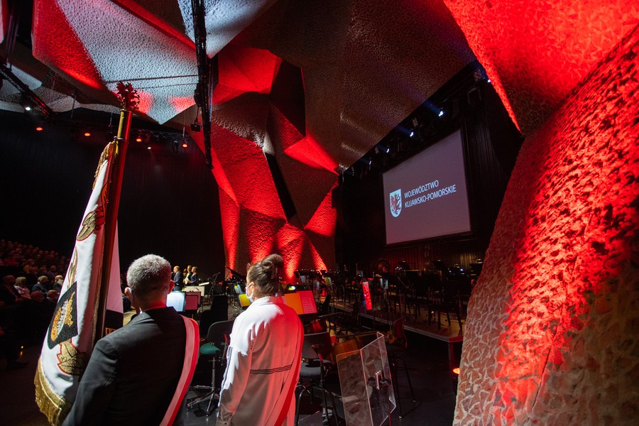 Uroczystości ku czci ofiar zbrodni pomorskiej, gala w Centrum Jordanki, fot. Mikołaj Kuras dla UMWKP
