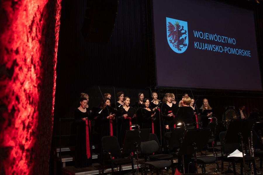 Uroczystości ku czci ofiar zbrodni pomorskiej, gala w Centrum Jordanki, fot. Mikołaj Kuras dla UMWKP