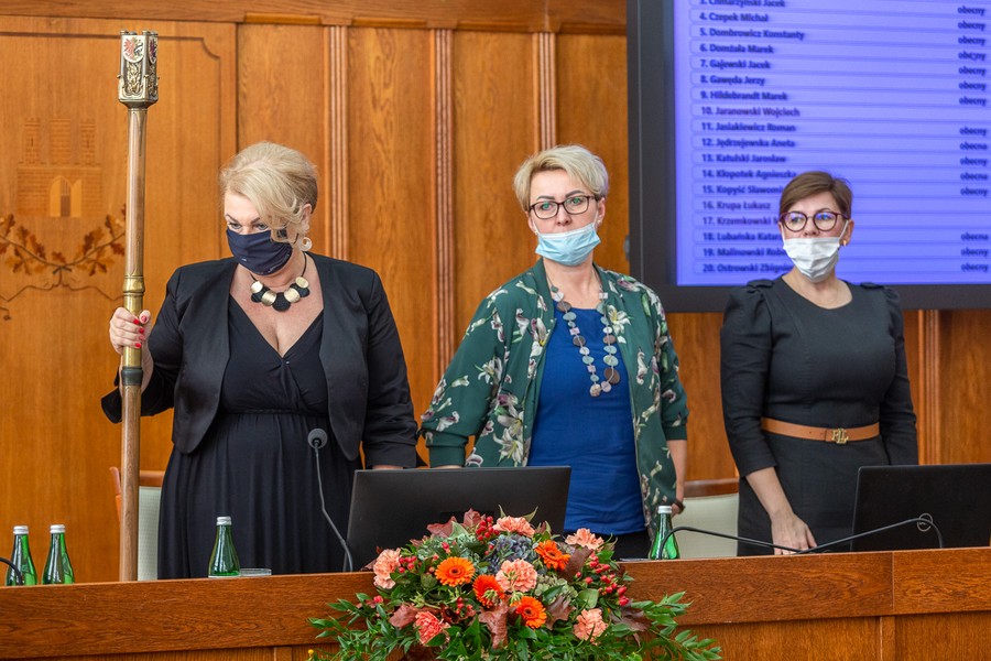 Sesja sejmiku województwa 25 października 2021, fot. Szymon Zdziebło/tarantoga.pl dla UMWKP