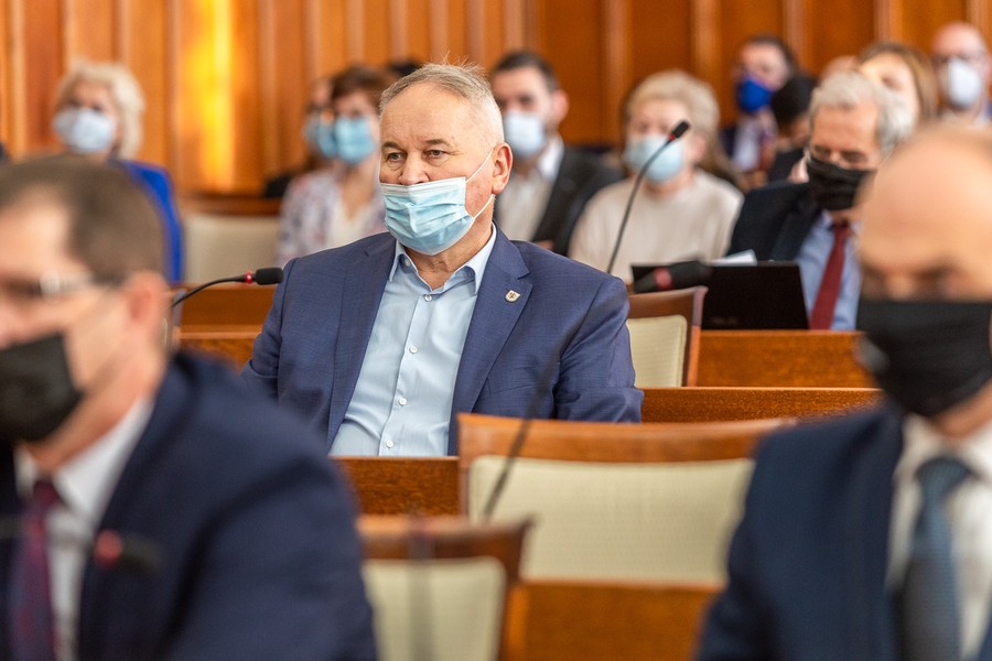 Sesja sejmiku województwa 25 października 2021, fot. Szymon Zdziebło/tarantoga.pl dla UMWKP