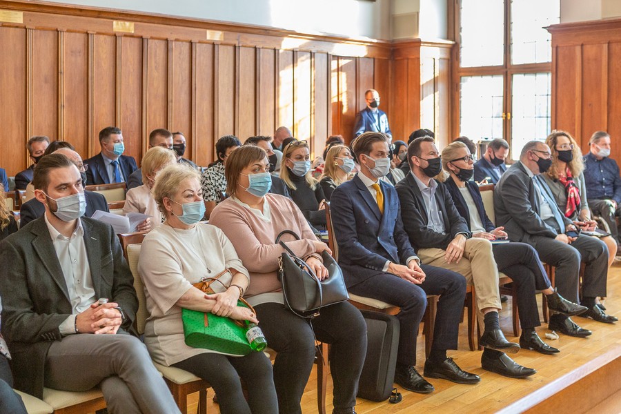 Sesja sejmiku województwa 25 października 2021, fot. Szymon Zdziebło/tarantoga.pl dla UMWKP