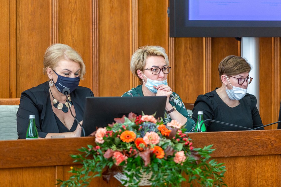 Sesja sejmiku województwa 25 października 2021, fot. Szymon Zdziebło/tarantoga.pl dla UMWKP