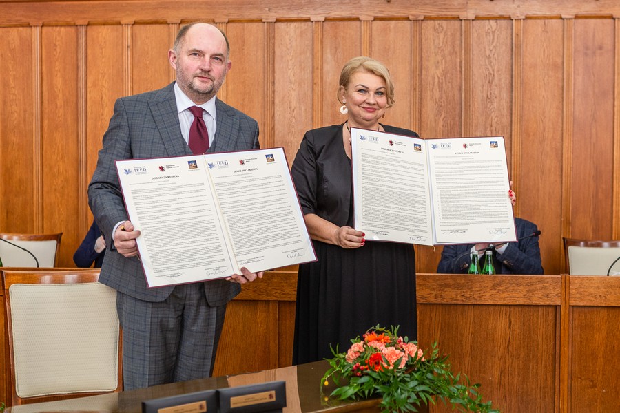 Sesja sejmiku województwa 25 października 2021, fot. Szymon Zdziebło/tarantoga.pl dla UMWKP