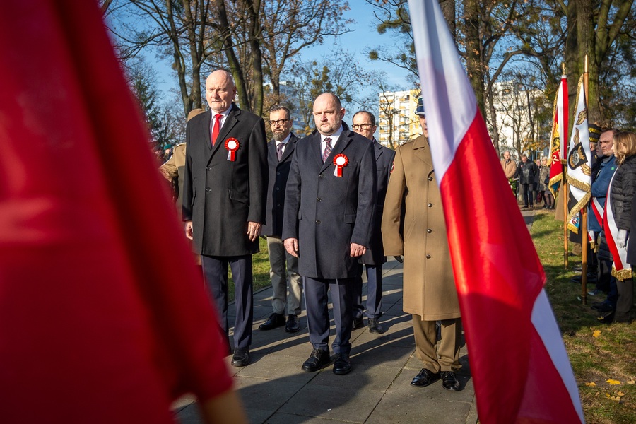 Wojewódzkie obchody Narodowego Święta Niepodległości w Toruniu, fot. Szymon Zdziebło tarantoga.pl dla UMWKP