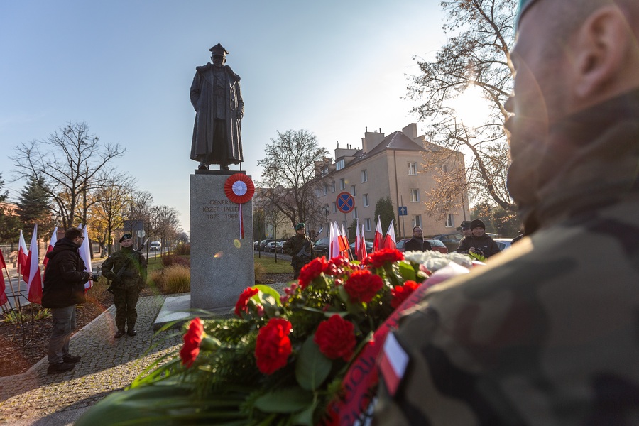 Wojewódzkie obchody Narodowego Święta Niepodległości w Toruniu, fot. Szymon Zdziebło tarantoga.pl dla UMWKP