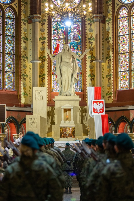 Wojewódzkie obchody Narodowego Święta Niepodległości w Toruniu, fot. Szymon Zdziebło tarantoga.pl dla UMWKP