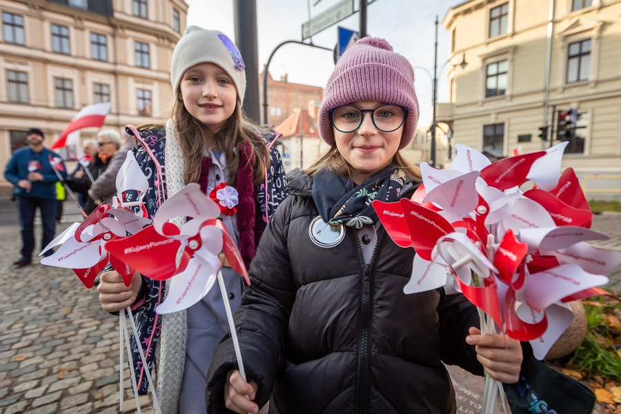 Wojewódzkie obchody Narodowego Święta Niepodległości w Toruniu, fot. Szymon Zdziebło tarantoga.pl dla UMWKP