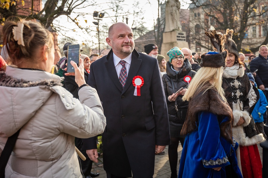 Wojewódzkie obchody Narodowego Święta Niepodległości w Toruniu, fot. Szymon Zdziebło tarantoga.pl dla UMWKP
