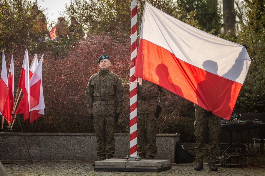 Wojewódzkie obchody Narodowego Święta Niepodległości w Toruniu, fot. Szymon Zdziebło tarantoga.pl dla UMWKP
