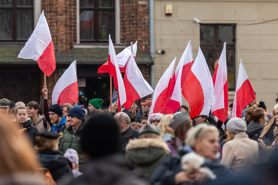 Wojewódzkie obchody Narodowego Święta Niepodległości w Toruniu, fot. Szymon Zdziebło tarantoga.pl dla UMWKP
