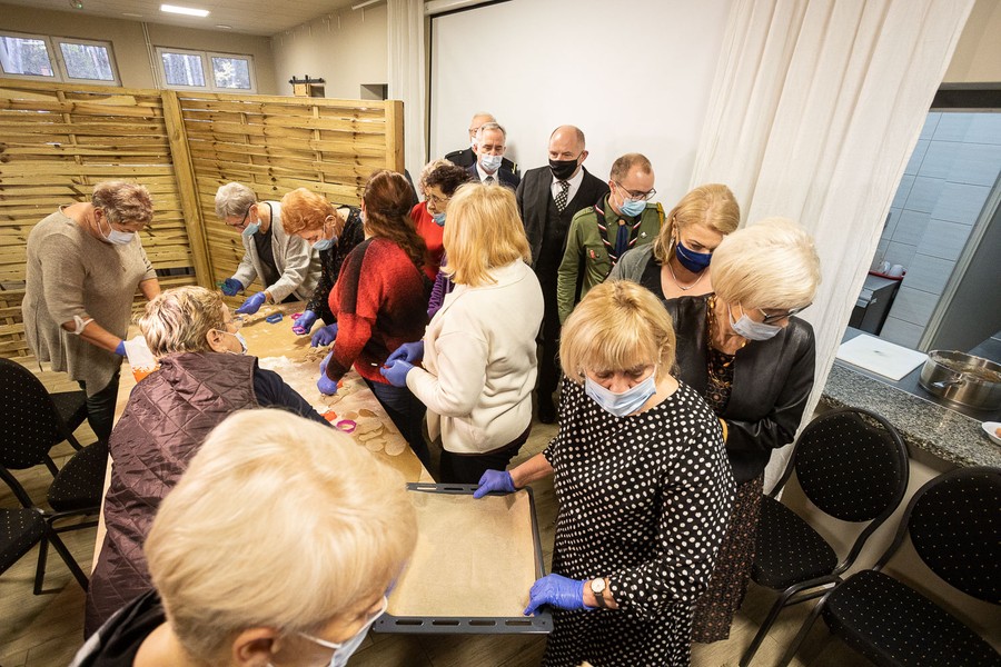 Otwarcie Domu Opieki Dziennej w Smerzynie, fot. Filip Kowalkowski dla UMWKP