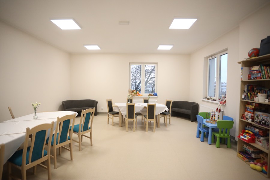 Otwarcie Powiatowego Centrum Wsparcia w Tucholi, fot. Filip Kowalkowski dla UMWKP