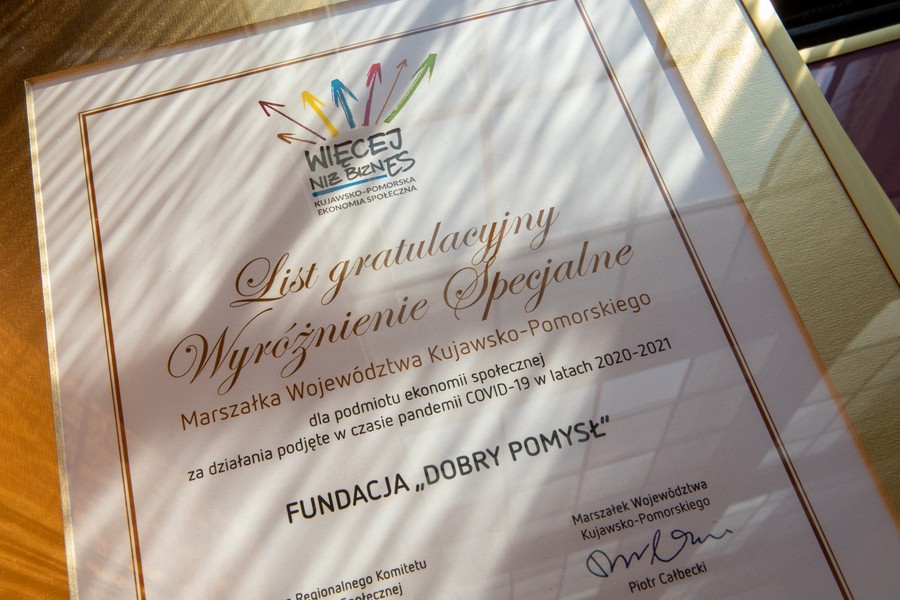 Ceremonia wręczenia wyróżnień, certyfikatów i tytułów w dziedzinie ekonomii społecznej, fot. Mikołaj Kuras dla UMWKP