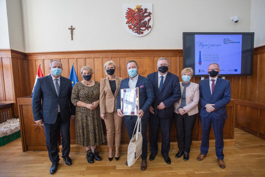 Ceremonia wręczenia wyróżnień, certyfikatów i tytułów w dziedzinie ekonomii społecznej, fot. Mikołaj Kuras dla UMWKP