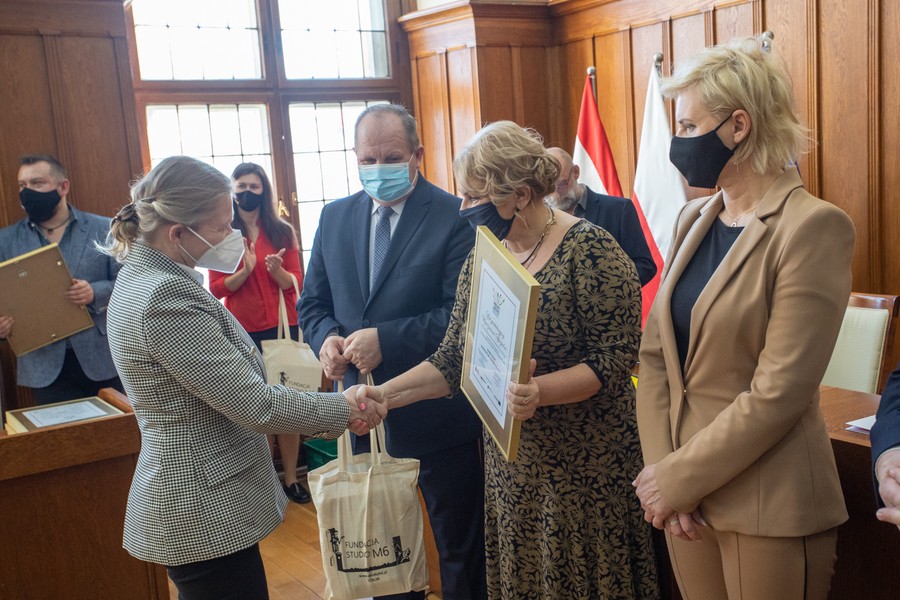 Ceremonia wręczenia wyróżnień, certyfikatów i tytułów w dziedzinie ekonomii społecznej, fot. Mikołaj Kuras dla UMWKP