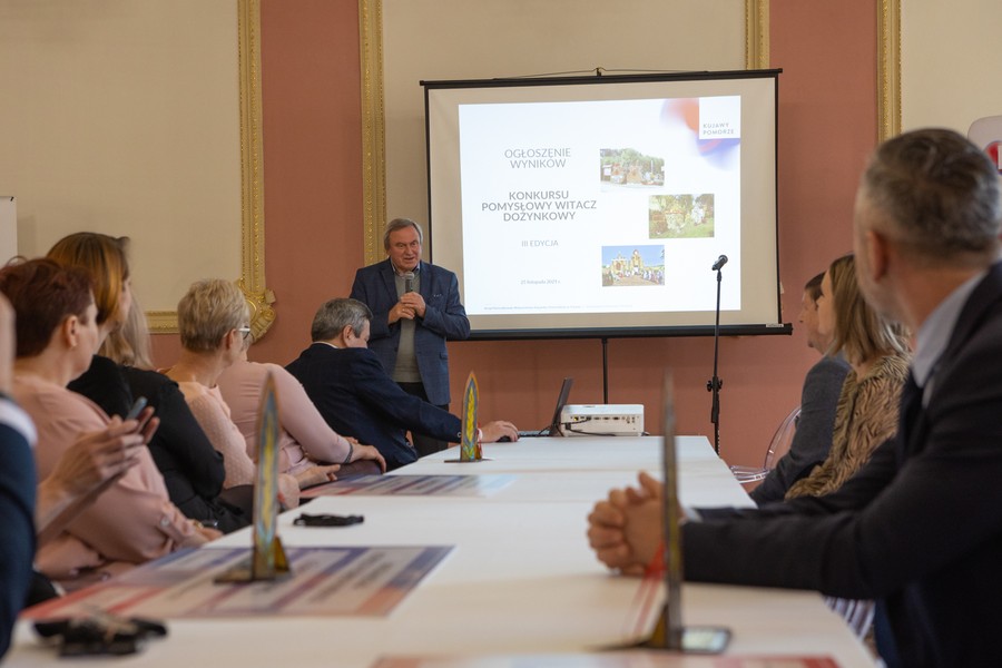 Wręczenie nagród na witacz dożynkowy, fot. Mikołaj Kuras dla UMWKP
