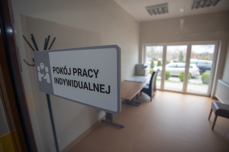 Zmodernizowane schronisko z usługami opiekuńczymi dla osób bezdomnych w Chełmży, fot. Mikołaj Kuras dla UMWKP