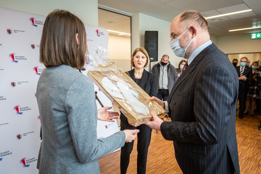 Otwarcie pawilonu oddziałów psychiatrycznych WSZ, fot. Szymon Zdziebło/tarantoga.pl dla UMWKP