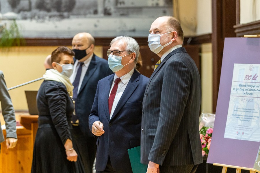 Uroczystości 100-lecia Wojewódzkiej Biblioteki Pedagogicznej w Toruniu, fot. Szymon Zdziebło, tarantoga.pl dla UMWKP