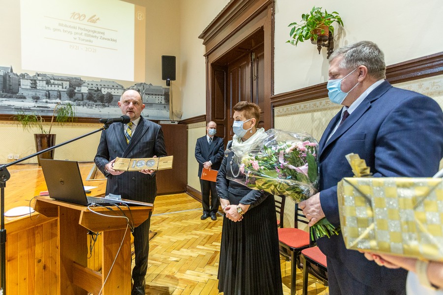 Uroczystości 100-lecia Wojewódzkiej Biblioteki Pedagogicznej w Toruniu, fot. Szymon Zdziebło, tarantoga.pl dla UMWKP