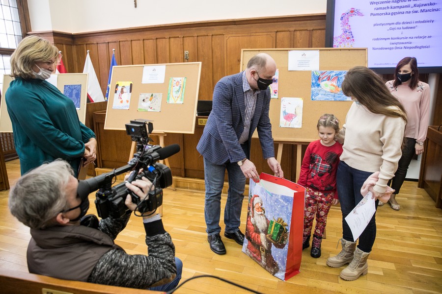 Wręczenie nagród w konkursach gęsinowych, fot. Andrzej Goiński/UMWKP