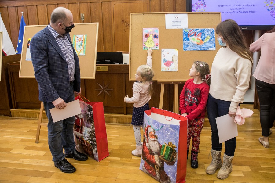 Wręczenie nagród w konkursach gęsinowych, fot. Andrzej Goiński/UMWKP
