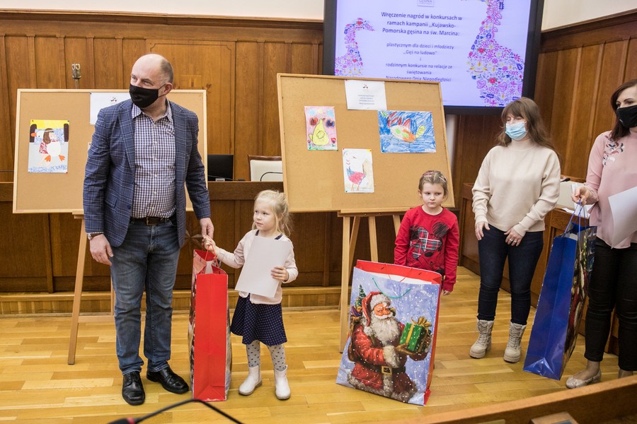 Wręczenie nagród w konkursach gęsinowych, fot. Andrzej Goiński/UMWKP