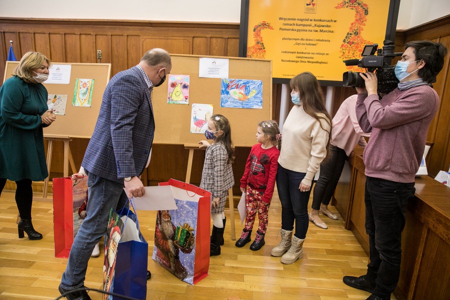Wręczenie nagród w konkursach gęsinowych, fot. Andrzej Goiński/UMWKP