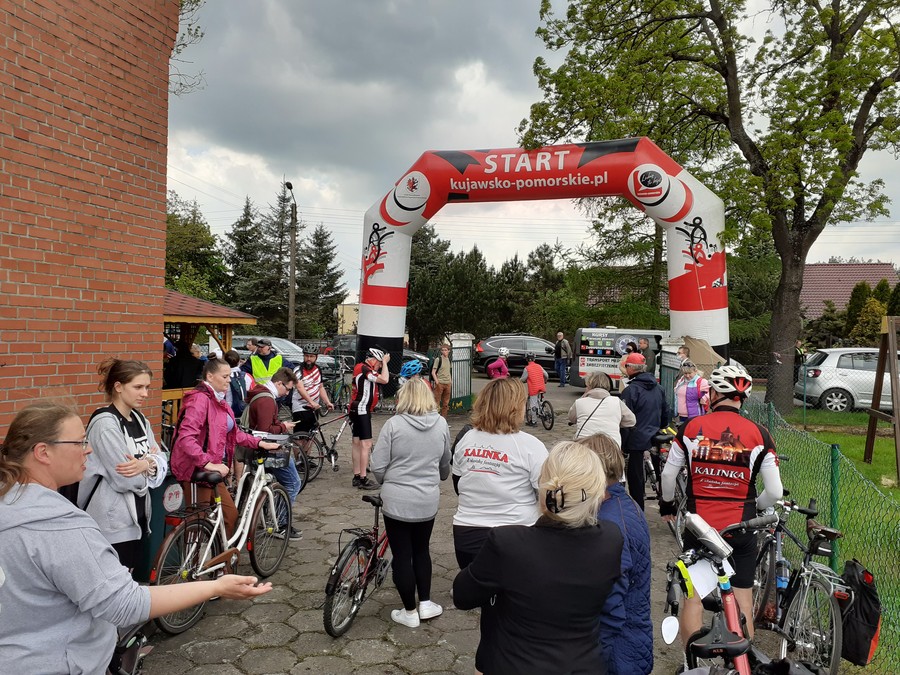 fot. M.Wiśniewski start rajdu rowerowego w Wielkim Wełczu