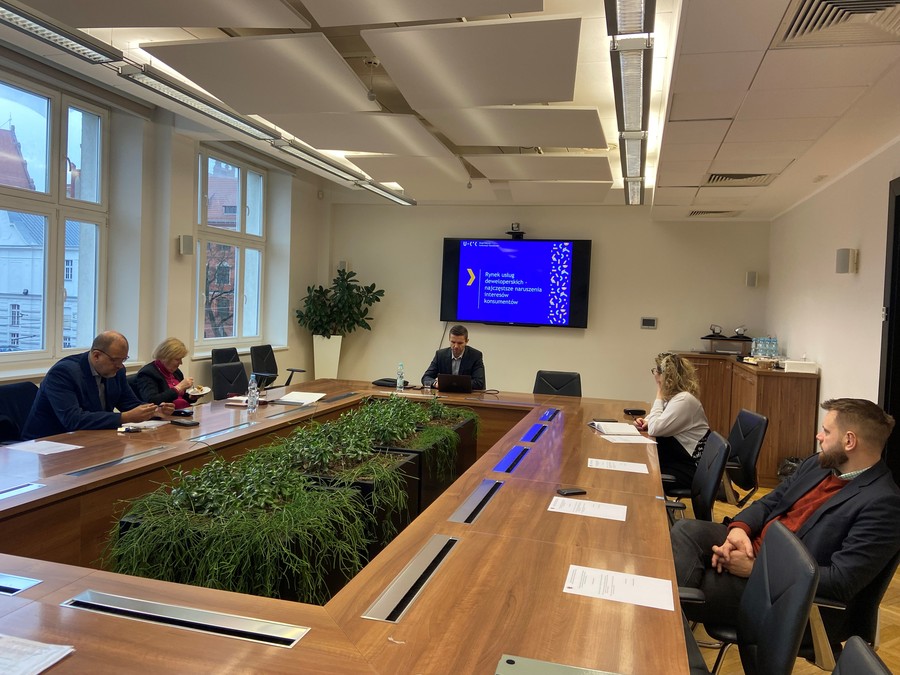 Uczestnicy IX posiedzenie I kadencji Rady Konsultacyjnej ds. Ochrony Konsumentów przy Marszałku Województwa Kujawsko-Pomorskiego, fot. Monika Kowalczyk