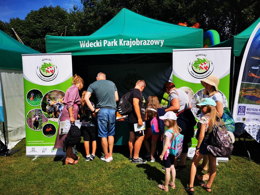 Stoisko edukacyjno-promocyjne Wdeckiego Parku Krajobrazowego fot. WPK