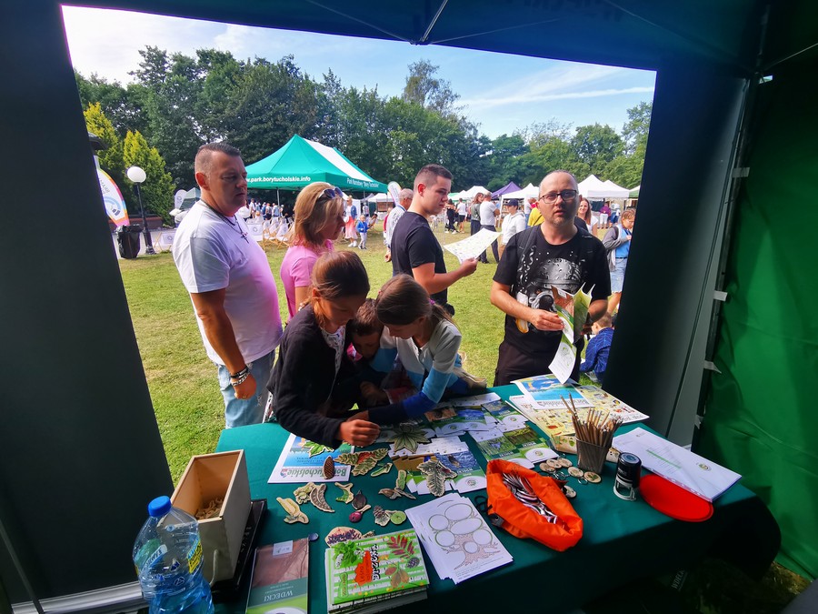 Stoisko Wdeckiego Parku Krajobrazowego fot. WPK