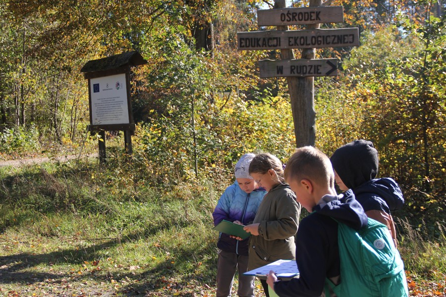 Wykonywanie zadań w terenie (fot. GLPK)