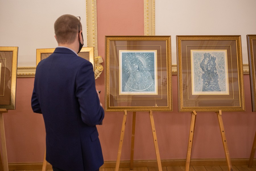 Wystawa prac Krystyny Szalewskiej-Gałdyńskiej w Pałacu Dąmbskich, fot. Mikołaj Kuras dla UMWKP