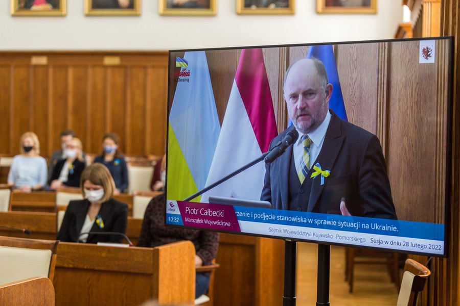 Sejmik przyjął stanowisko potępiające rosyjską agresję na Ukrainę, fot. Szymon Zdzieblo/tarantoga.pl dla UMWKP