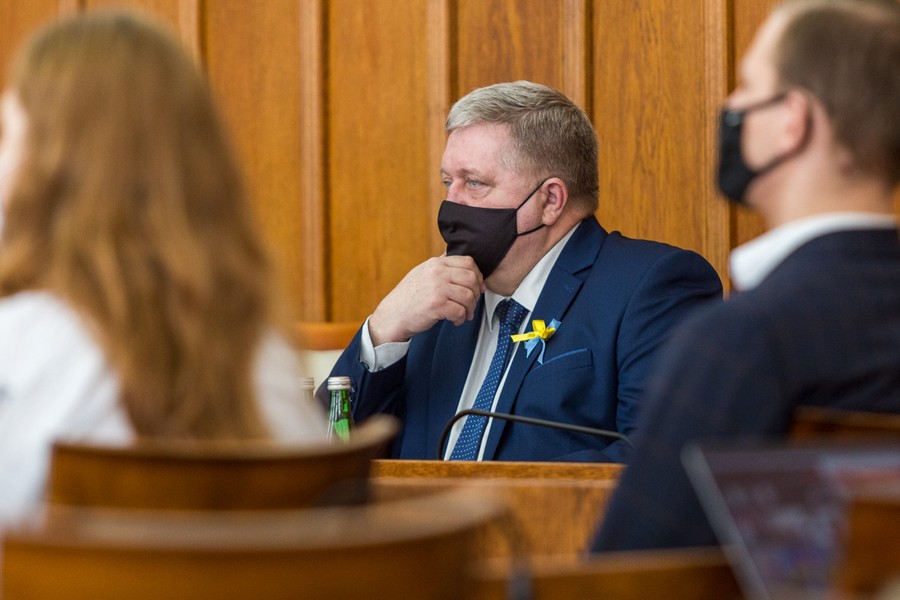 Sejmik przyjął stanowisko potępiające rosyjską agresję na Ukrainę, fot. Szymon Zdzieblo/tarantoga.pl dla UMWKP