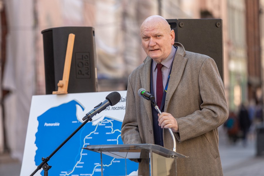 Ceremonia podpisania listów intencyjnych w sprawie Szlaku Kopernikowskiego, fot. Szymon Zdzieblo/tarantoga.pl dla UMWKP