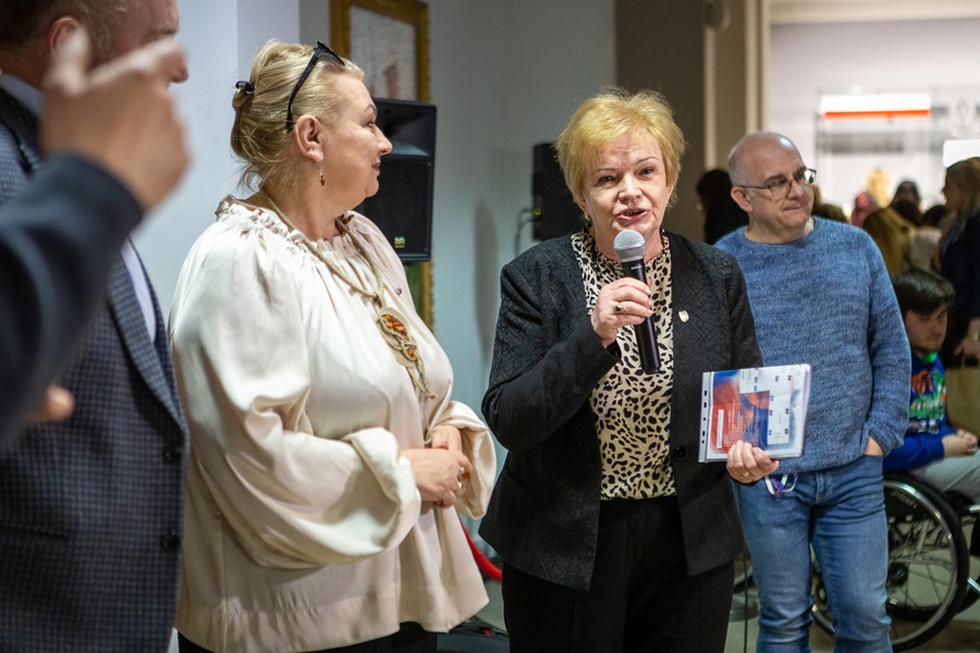 “My też potrafimy” – przedświąteczna wystawa rękodzieła, fot. Szymon Zdziebło/tarantoga.pl dla UMWKP