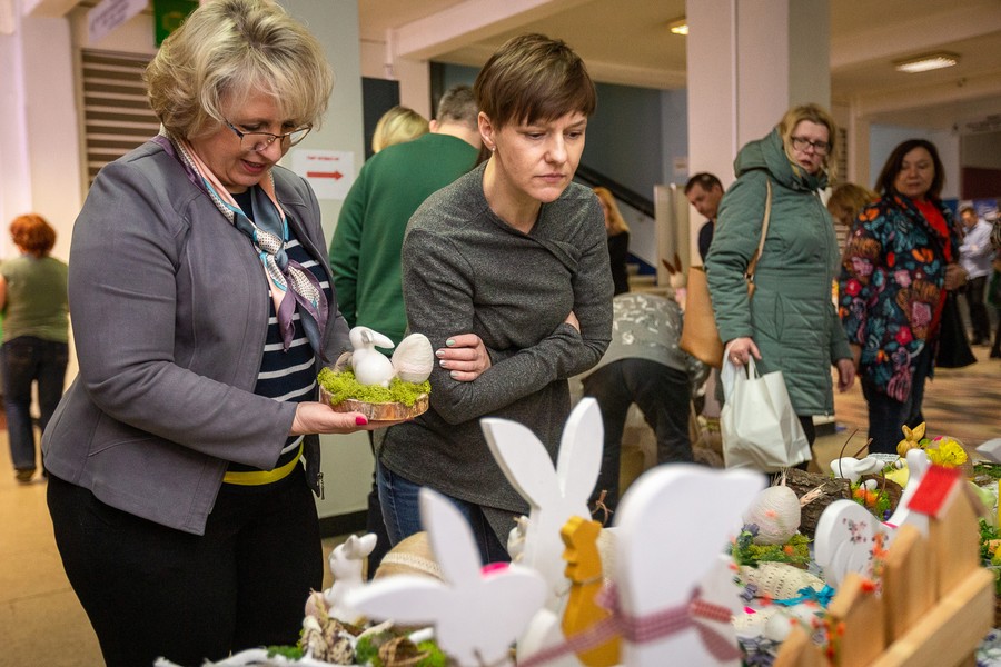 “My też potrafimy” – przedświąteczna wystawa rękodzieła, fot. Szymon Zdziebło/tarantoga.pl dla UMWKP