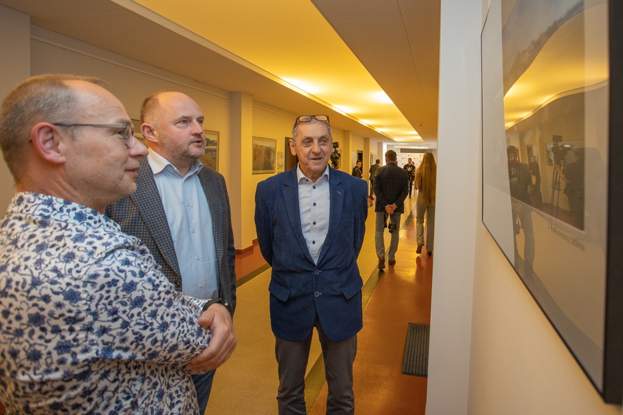 Stacja polarna UMK na Spitsbergenie – otwarcie wystawy fotografii w Urzędzie Marszałkowskim, fot. Mikołaj Kuras dla UMWKP