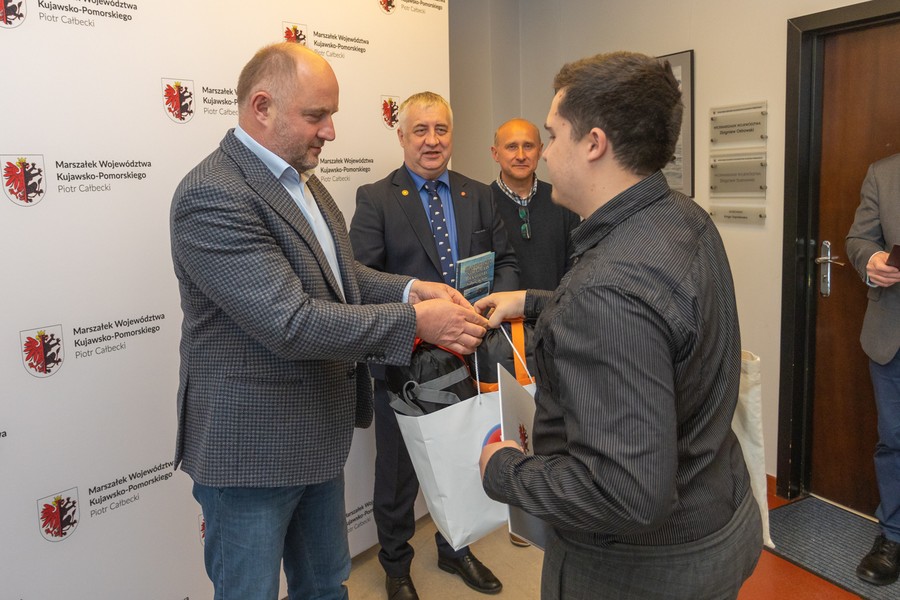 Stacja polarna UMK na Spitsbergenie – otwarcie wystawy fotografii w Urzędzie Marszałkowskim, fot. Mikołaj Kuras dla UMWKP