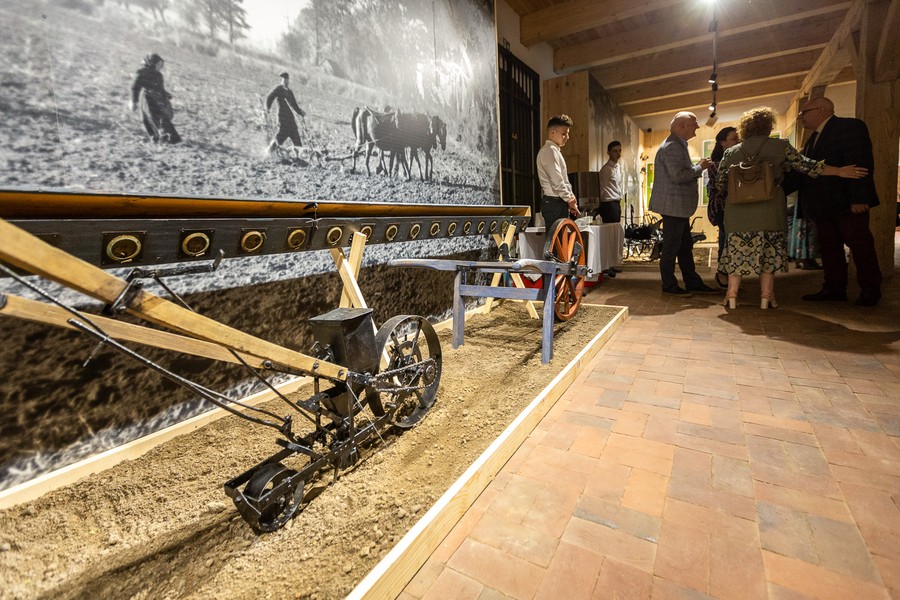 Otwarcie spichlerza dworskiego w Kłóbce, fot. Szymon Zdziebło/tarantoga.pl dla UMWKP